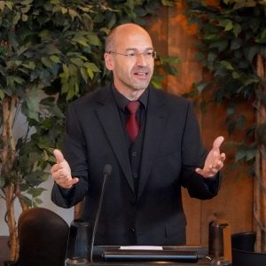 Ronald de Schutter hält Vortrag zum Thema „Bestattungsvorsorge“
