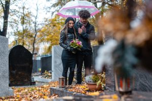 Trauer am Grab
